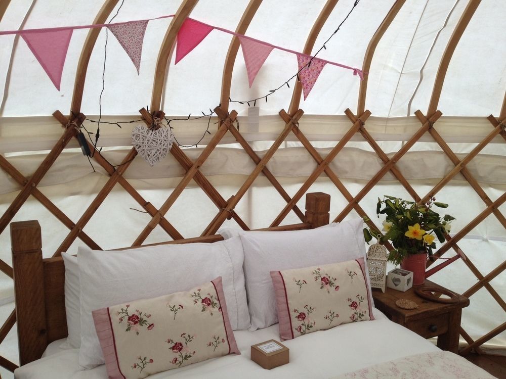 Secret Cloud House Holidays Hotell Cauldon Eksteriør bilde